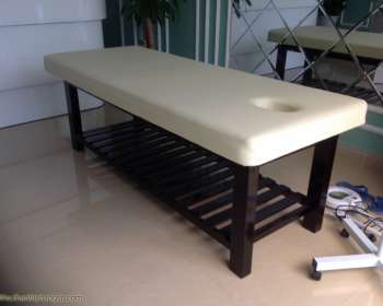 Giường massage M08