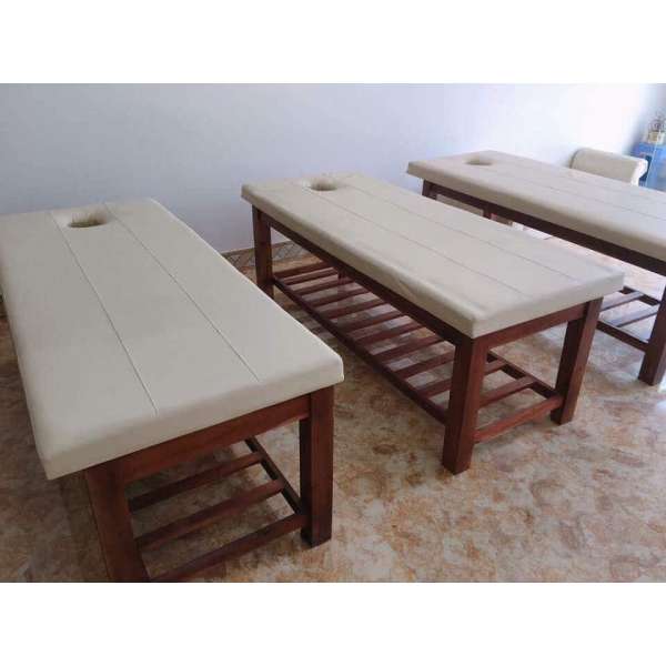 Giường massage M04