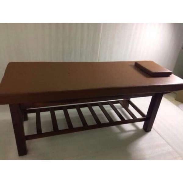 Giường massage M03