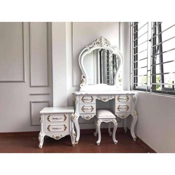 Bàn trang điểm tân cổ điển BTDCA001